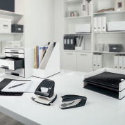 Zošívačka Leitz NeXXt WOW 5528 mini čierna